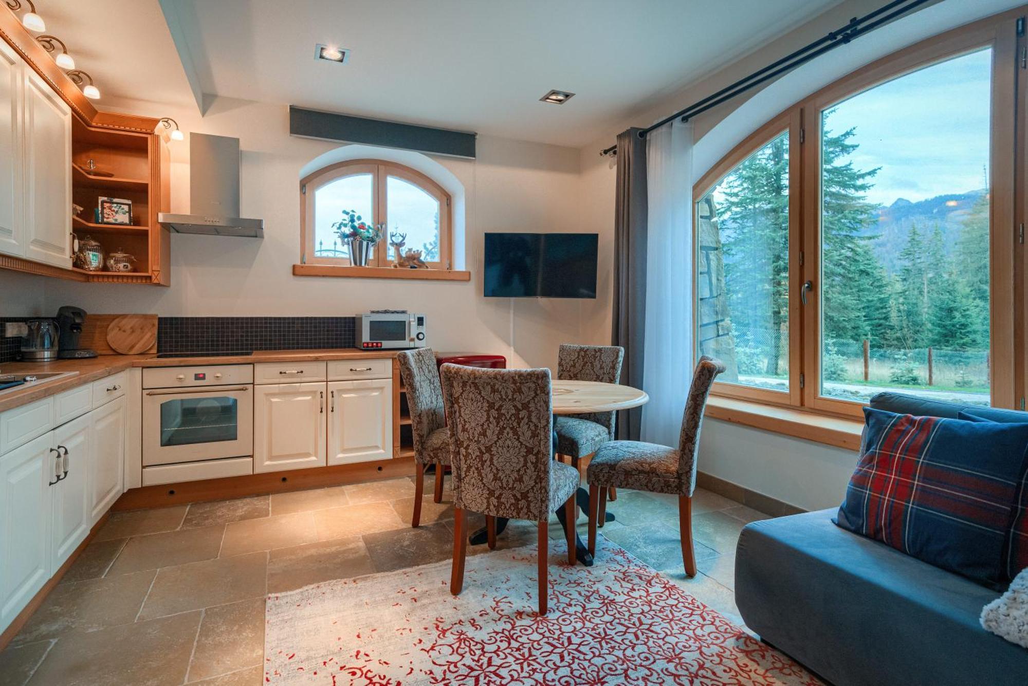 Rich Witch Villa&spa Aparthotel